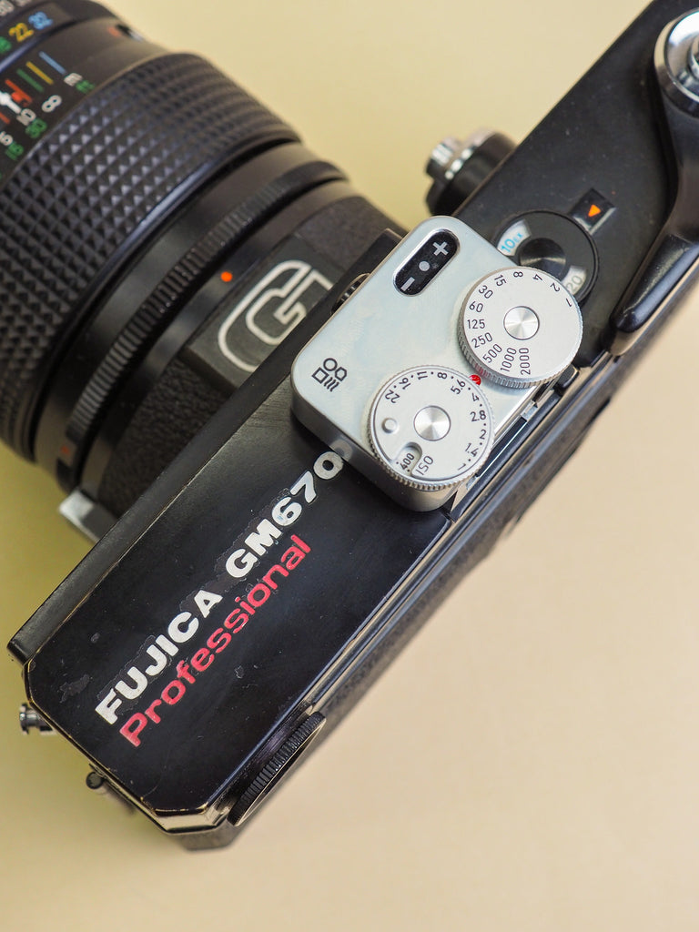 Doomo Light Meter on a Fujica GM670 Professional Camera