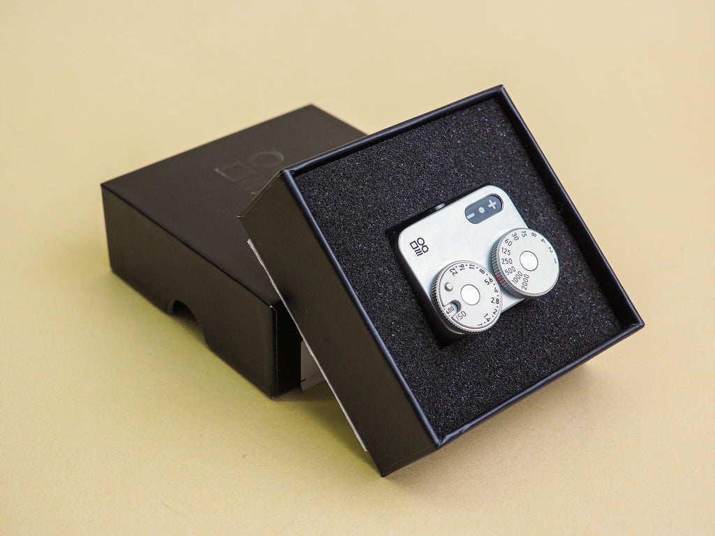 Doomo Light Meter on its original box