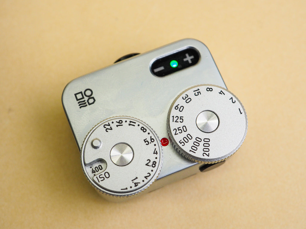 Close-up photo of a Doomo Light Meter