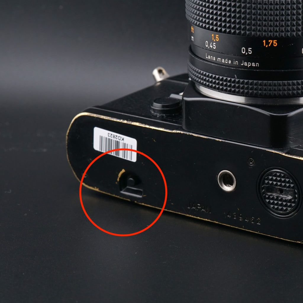 Yashica FX-3 rewind button