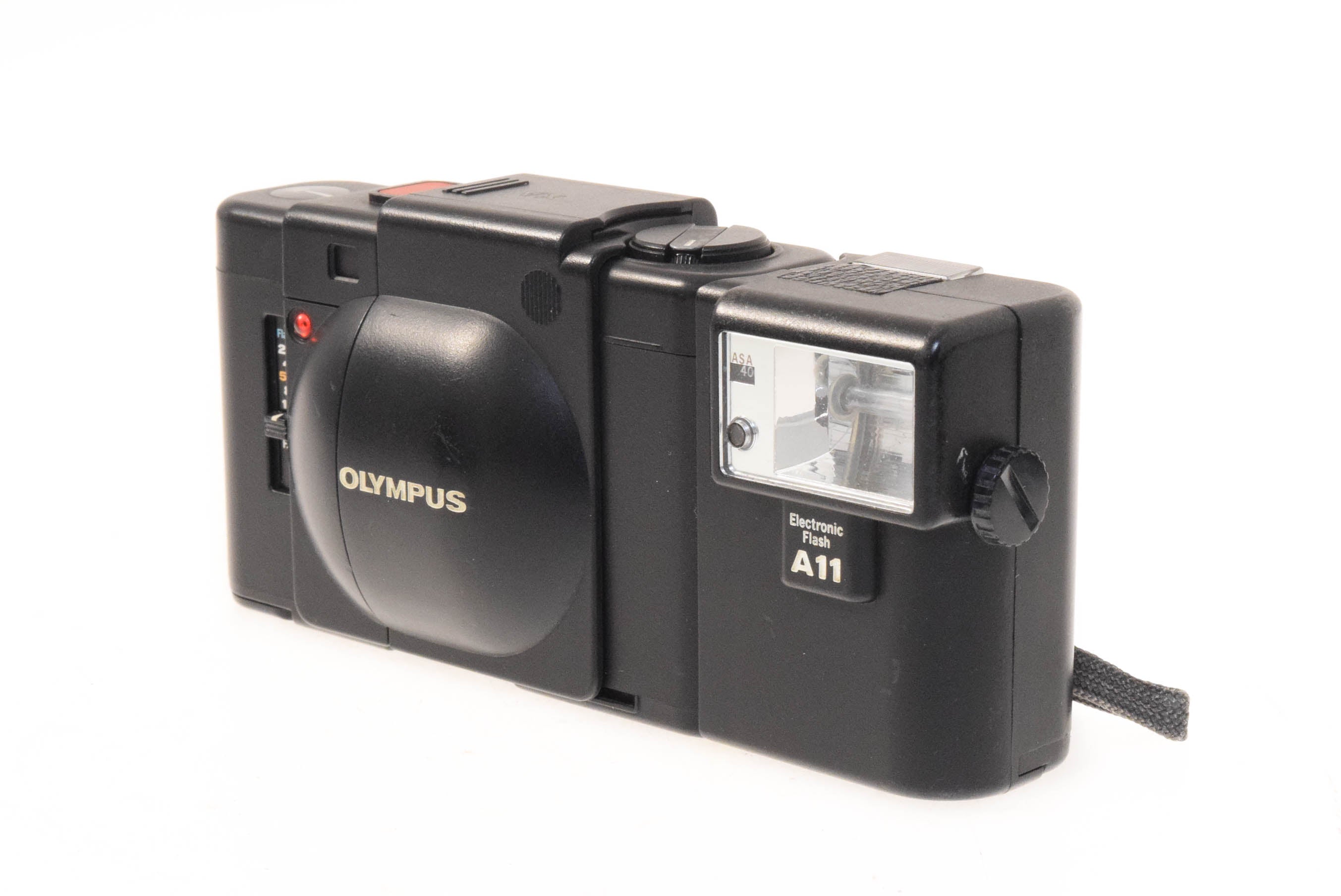 国内発送】 OLYMPUS 美品☆完動品 XA(初代) A11 Flash フィルムカメラ