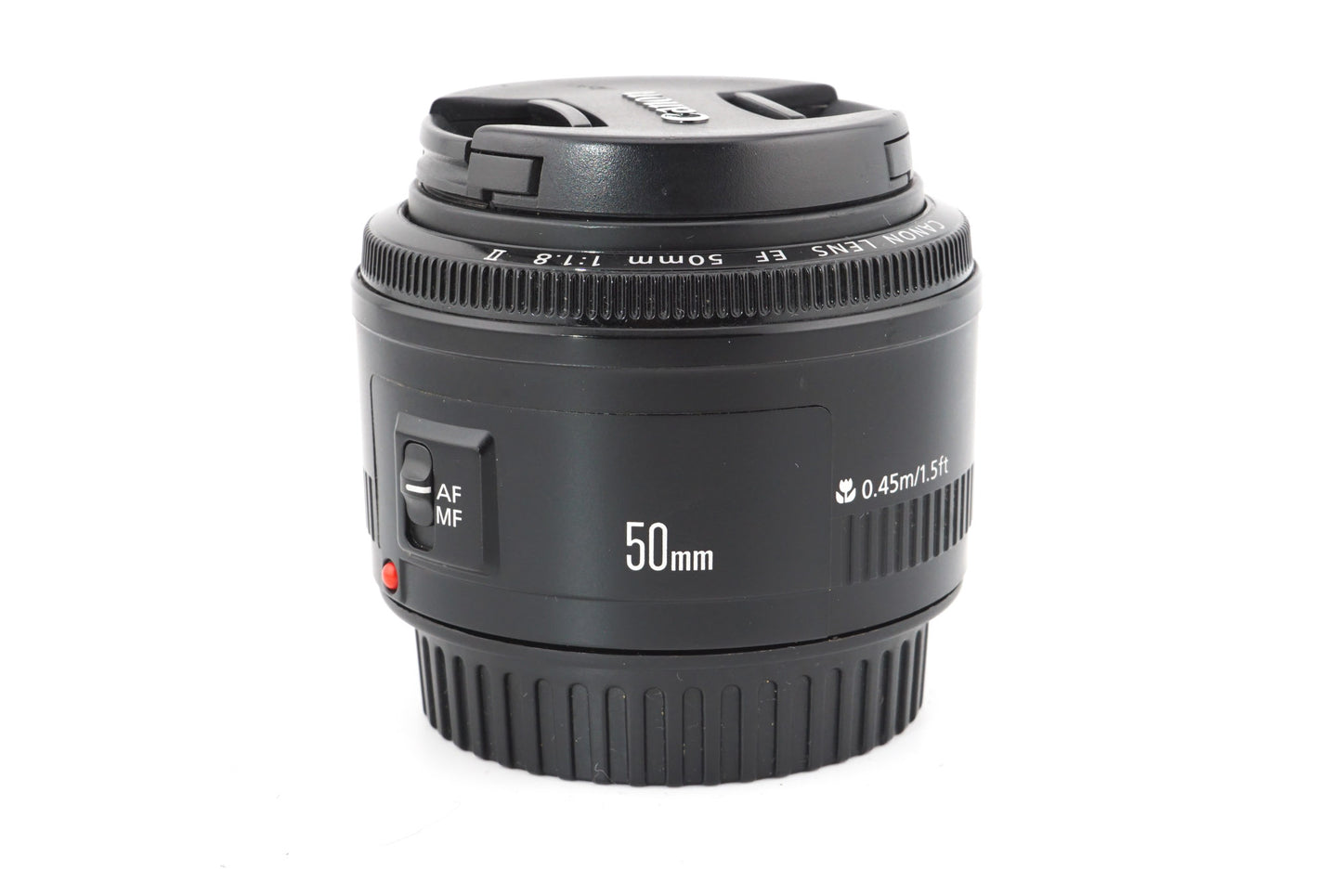 Quảng cáo cho ống kính Canon 50mm f1.8 II: Đây là một ống kính có khả năng chụp ảnh tuyệt vời với sự tiện dụng và độ bền. Hãy dùng ống kính này để ghi lại những khoảnh khắc đáng nhớ của cuộc sống. 