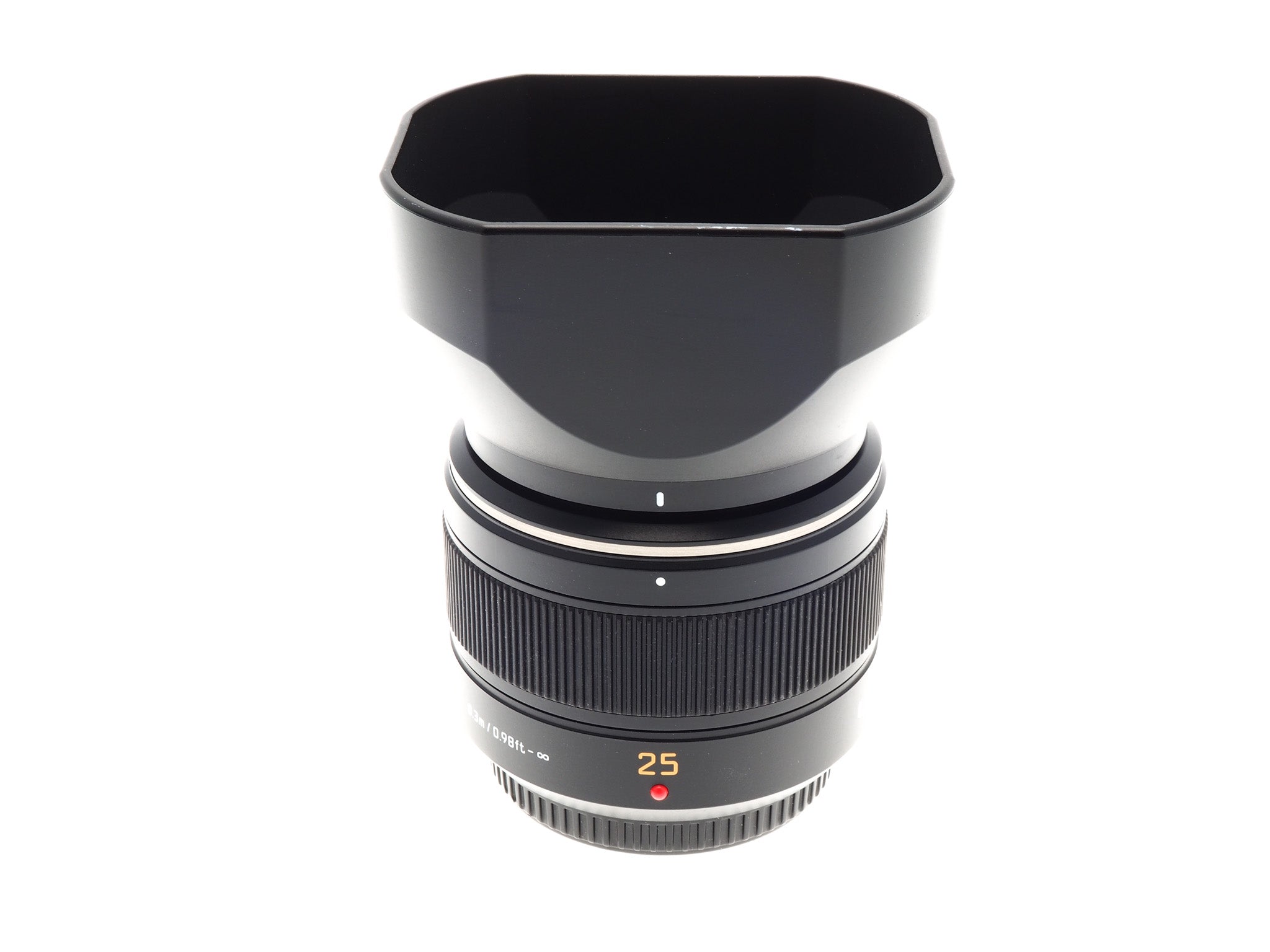 Panasonic 25mm f1.4 ASPH. Leica DG Summilux - Lens