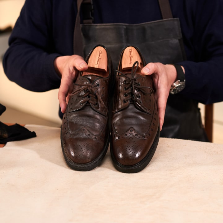 How To Clean Leather Shoes, Polishing Leather
