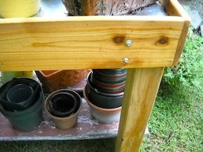 leg-detail-potting-bench.jpg