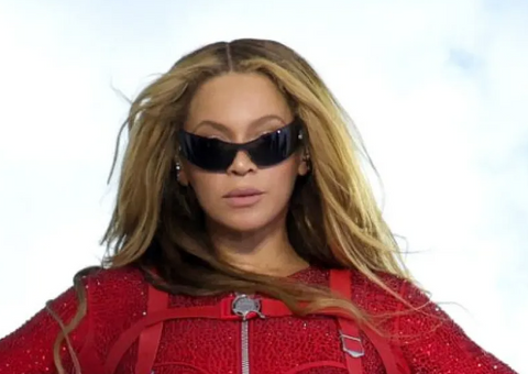 Beyoncé Wore the Most Gigantic Sunglasses, Maybe Ever, During Date