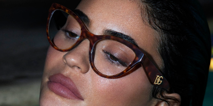 As Seen On Sunglasses: Kylie Jenner