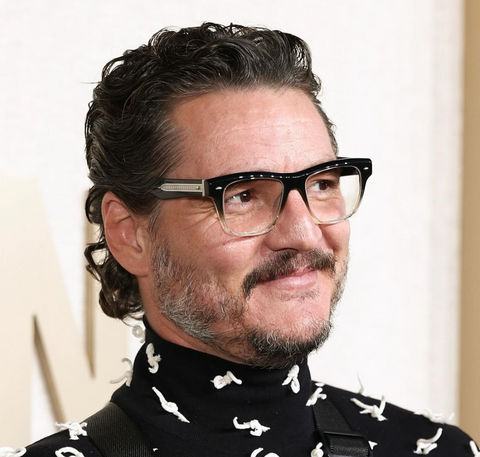 Pedro Pascal Golden Globe Awards glasses 2024