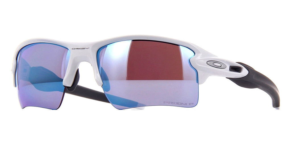 polarised oakleys