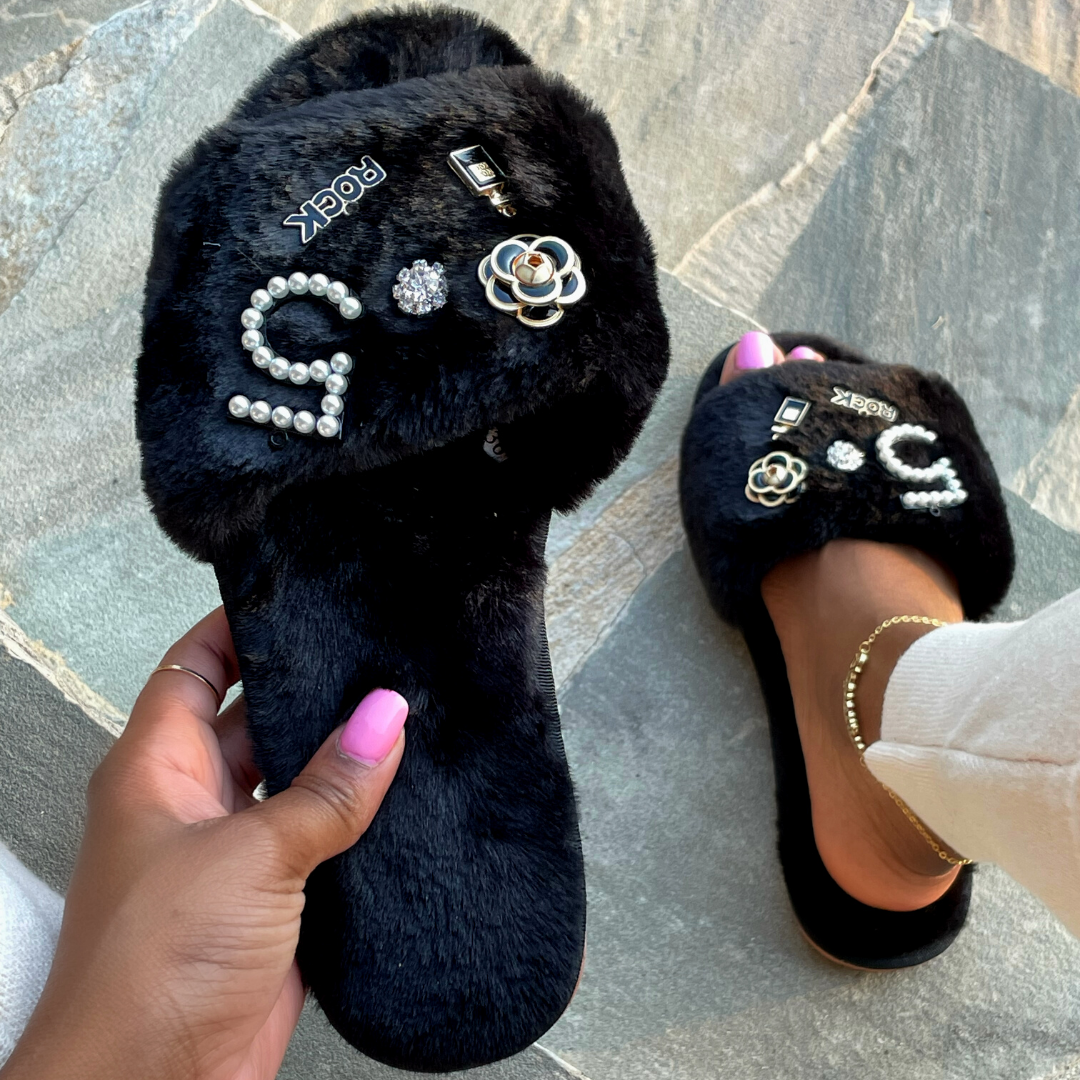 CC)•Chic Slippers – Clozet