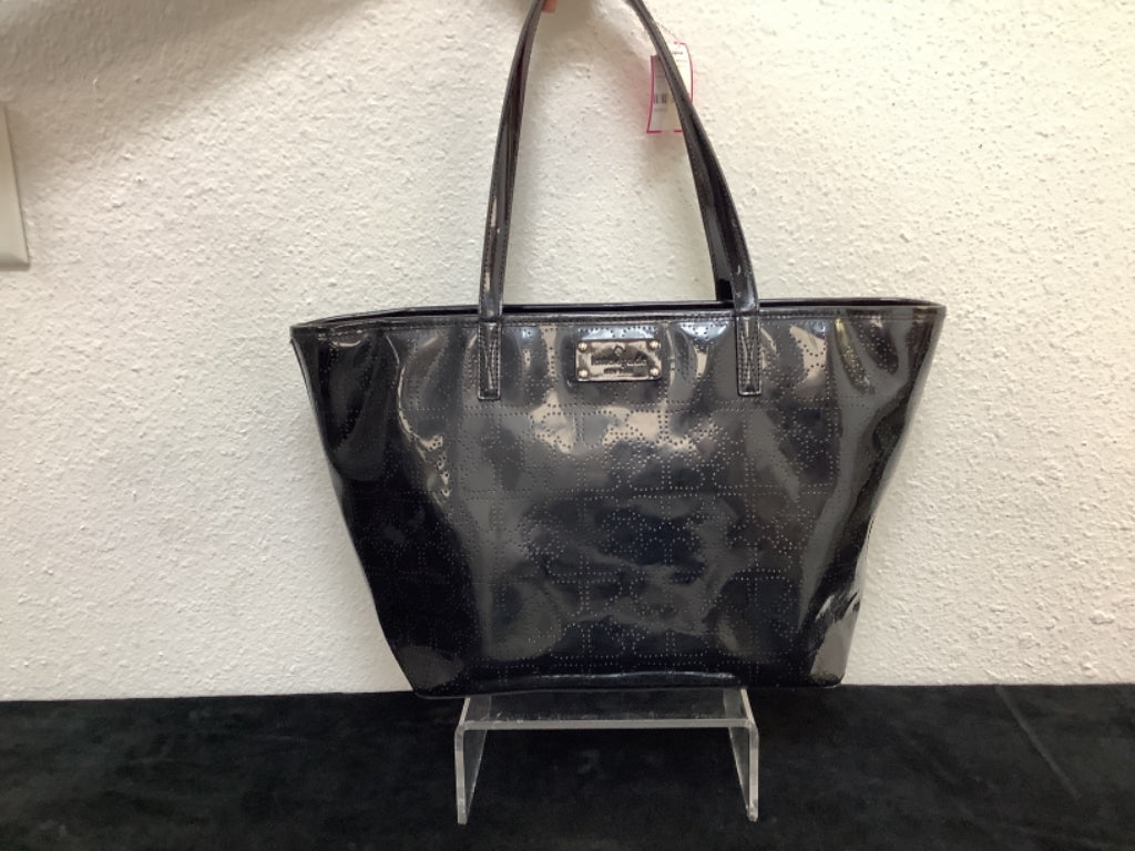 KATE SPADE R BLK PATENT LEATHER TOTE – Charisma Consignment