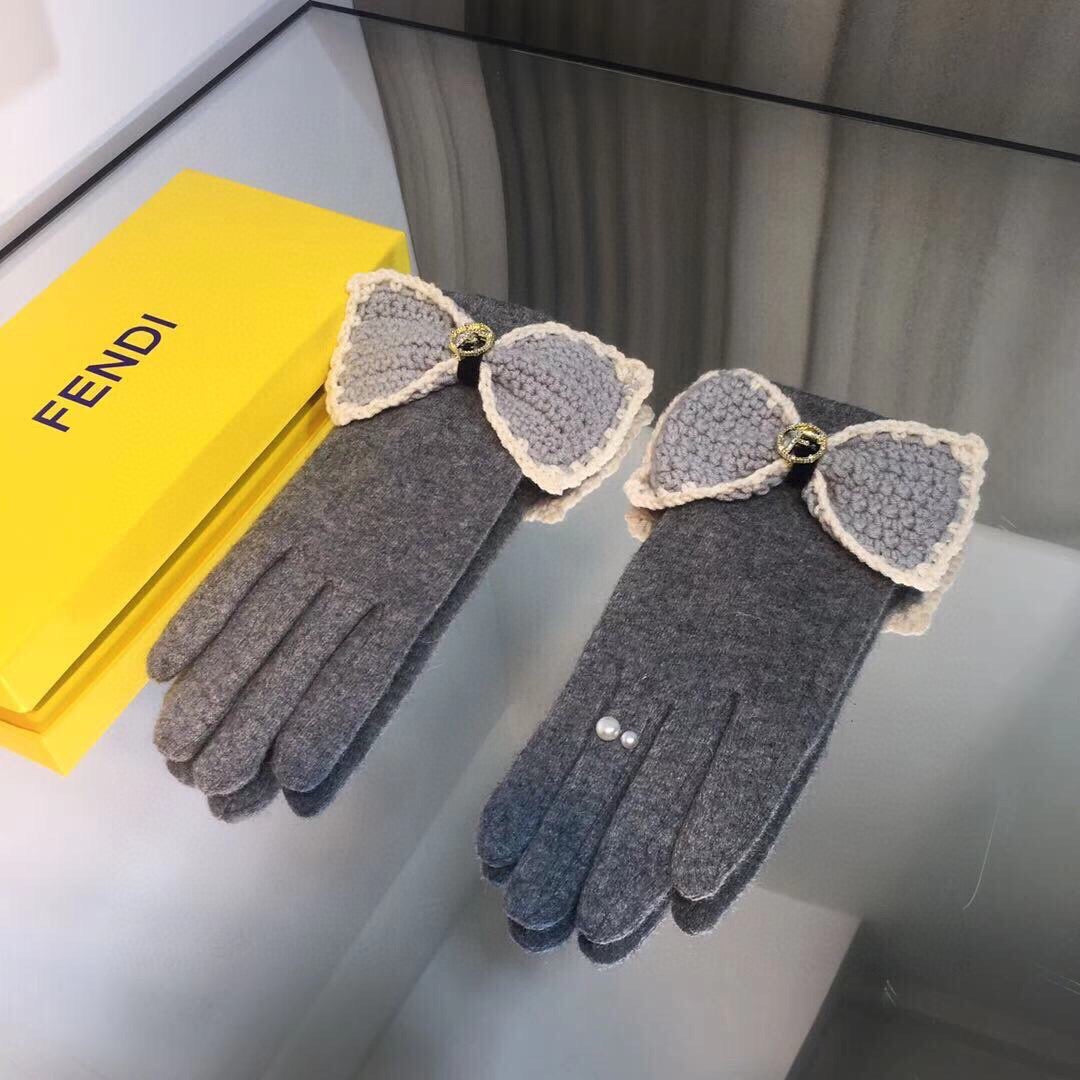 Fendi New Fashion Women Leather winter Warm Wool Gloves 14