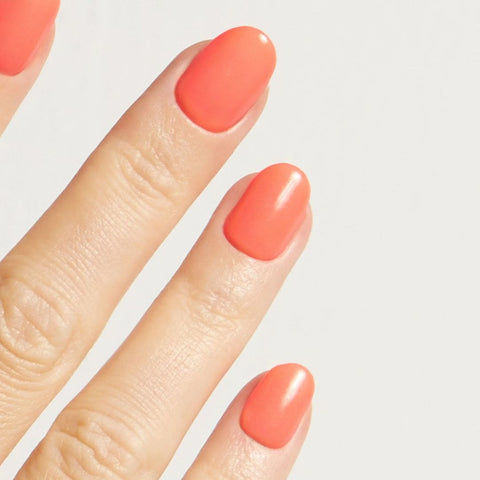 Ongles corail printemps