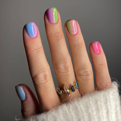 10 Trendy Short Nail Designs to Try in 2022 - The mag 'Wecasa