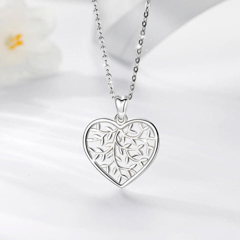 collier coeur avec arbre de vie