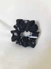 Load image into Gallery viewer, Knot Sew Simple: Scrunchies - Rainbow Mill Shoppe
