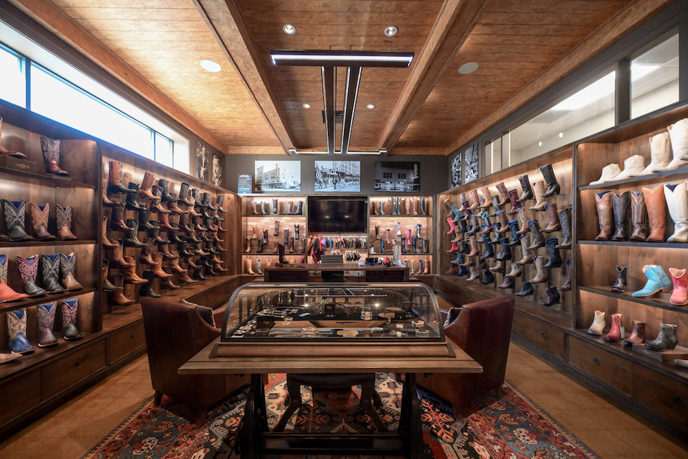 lucchese retailers near me