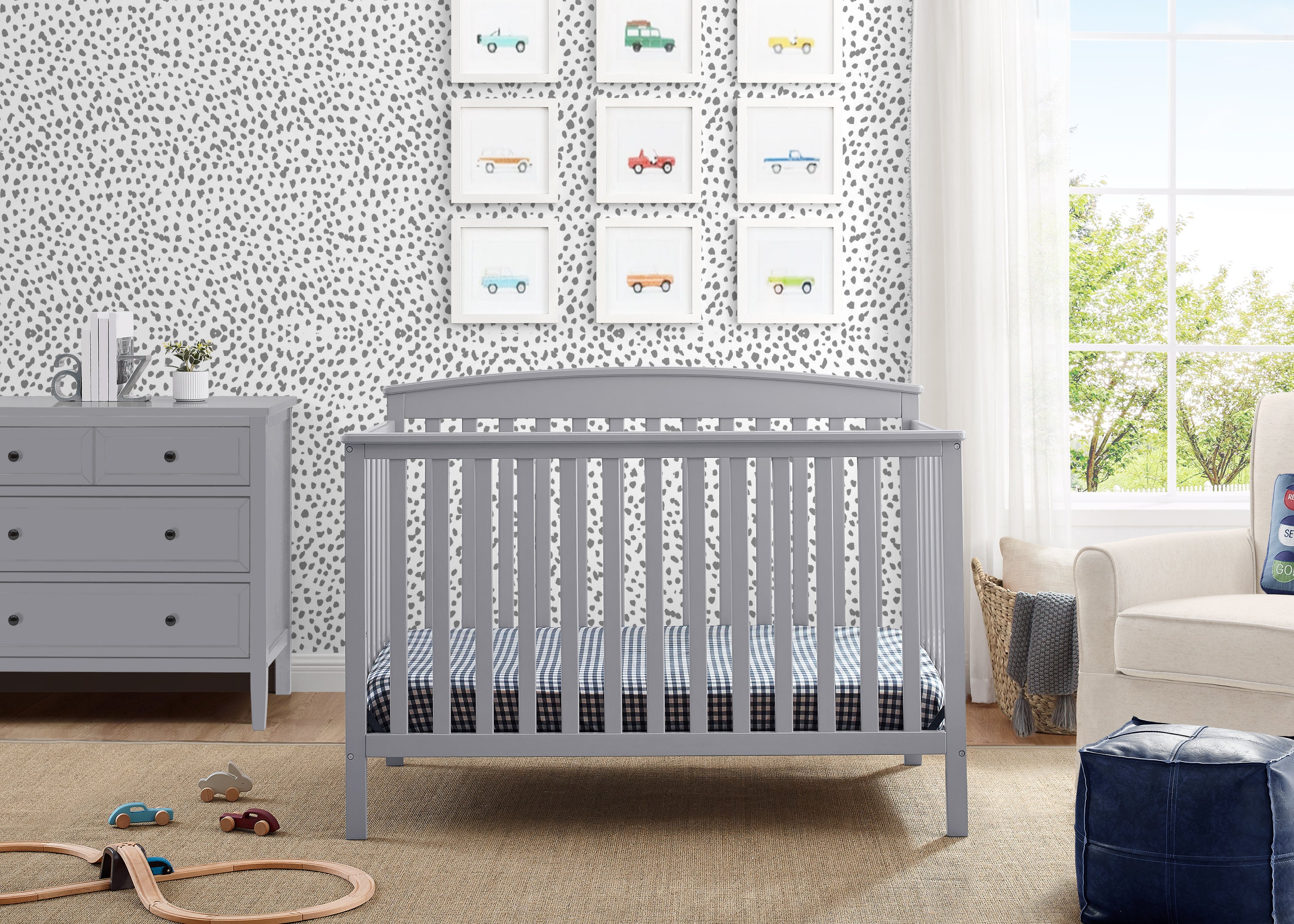 Hanover 6-in-1 Convertible Baby Crib - Delta Children product image