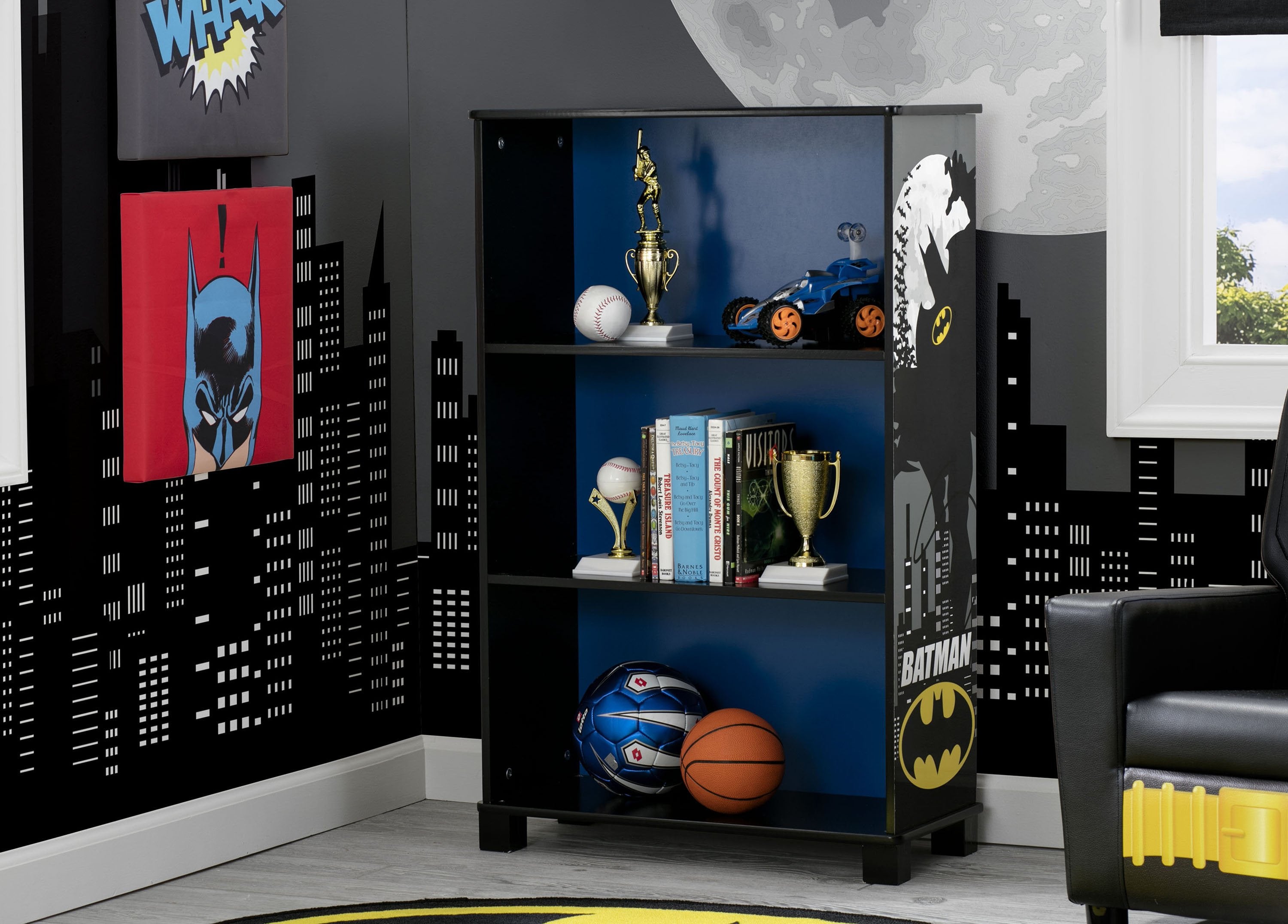 Batman Deluxe 3-Shelf Bookcase - Delta Children