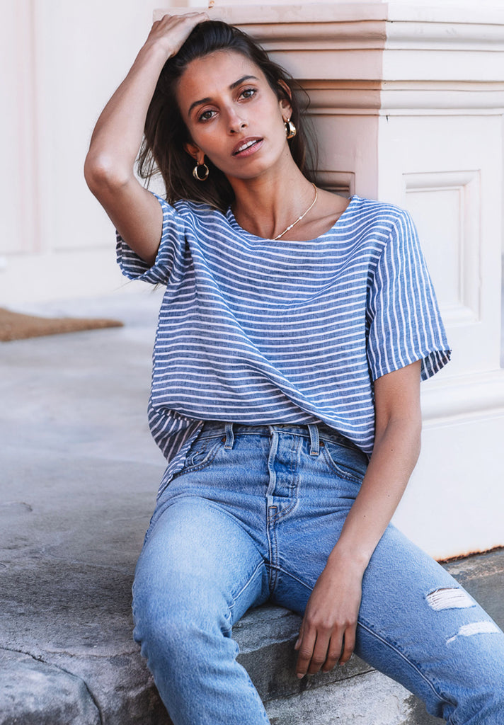 Blue stripe linen tee