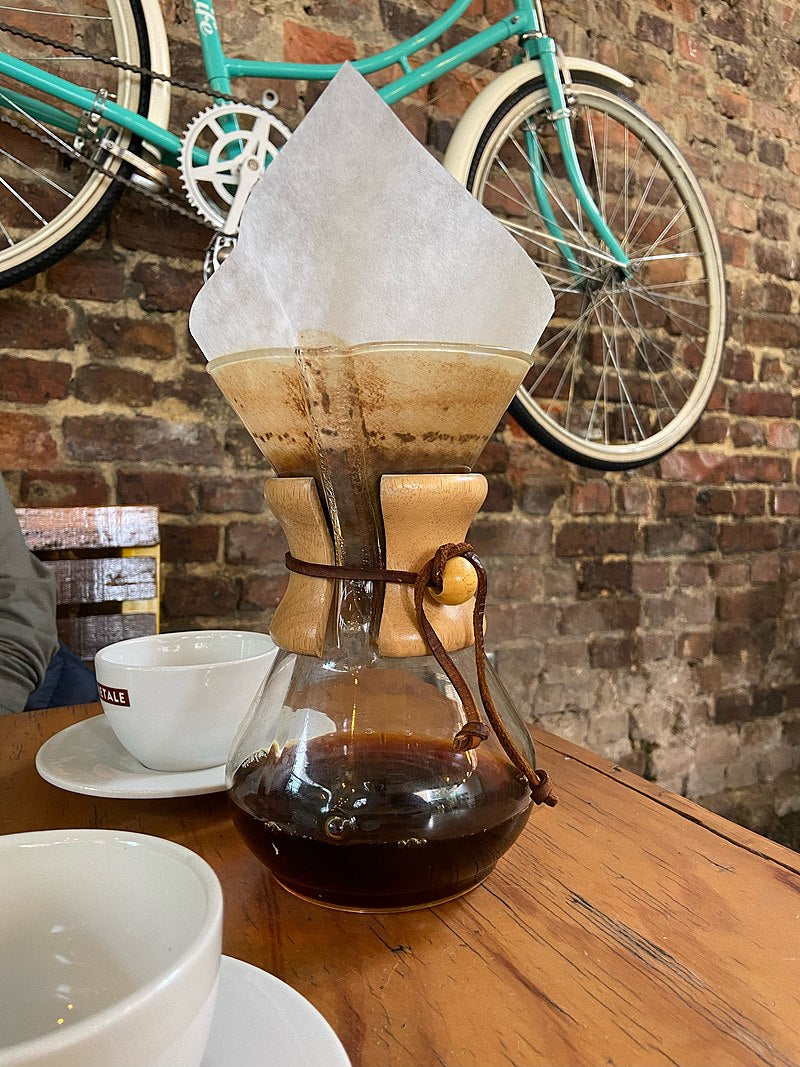 Pour-Over coffee making method in Colombia