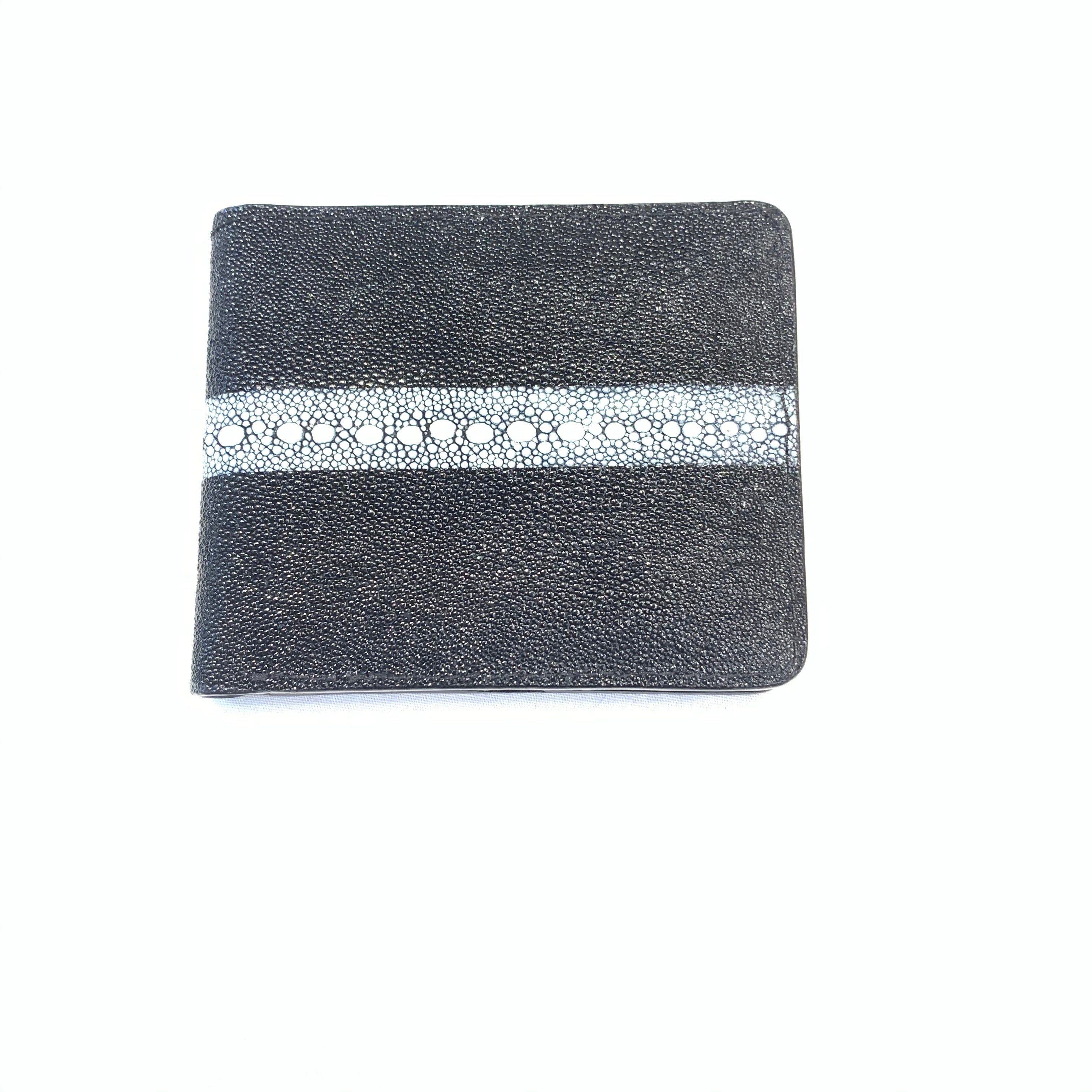 Stingray row stone Bi-fold Wallet