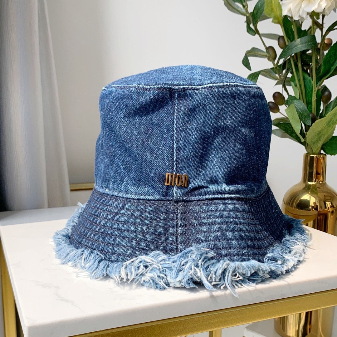 DIOR Bucket hat