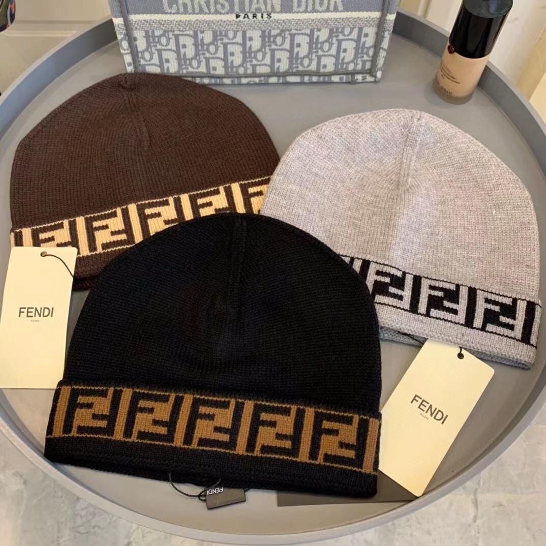 FENDI FF Wool knit hat