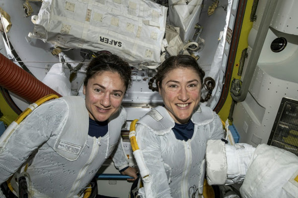 Christina Koch et Jessica Meir