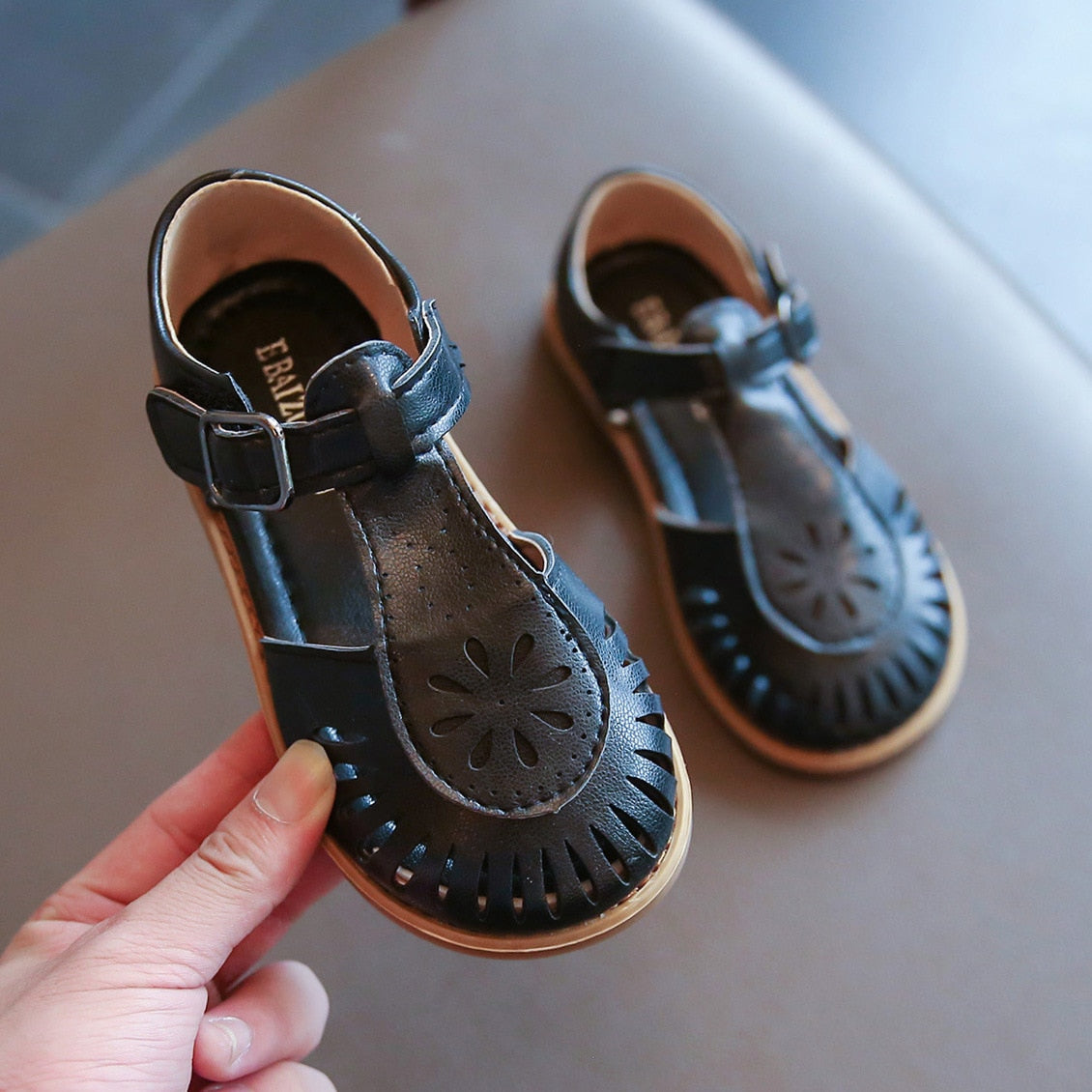 Girls Half Sandals Spring Summer British Style Children Beach Shoes Cut-outs Kids Flat Shoes Sandals