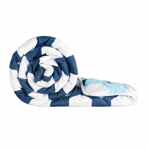 Blue And White Hexagon Double Bed AC Quilt Comforter