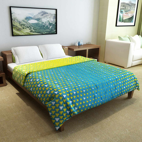 Triangle Pattern Double Bed AC Quilt Comforter