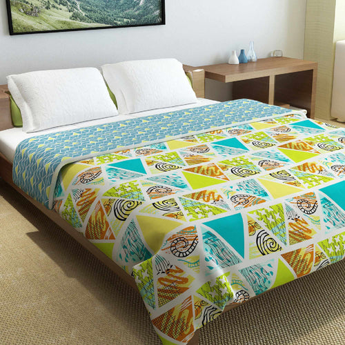 Multicolor Geometric Print Double Bed AC Quilt Comforter