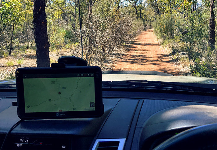 Hema HX-1 in car GPS Navigator