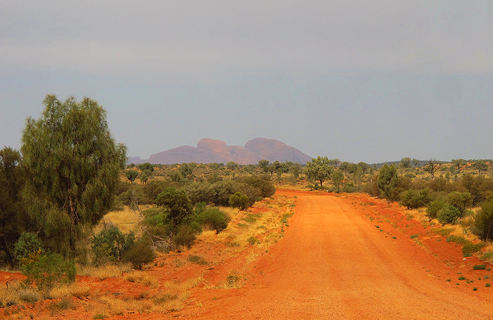 Tjukaruru Road and scenery 