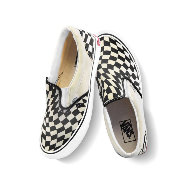 CLASSIC SLIP-ON TWIST WARP CHECKER - CLASSIC WHITE – COSMOTOG