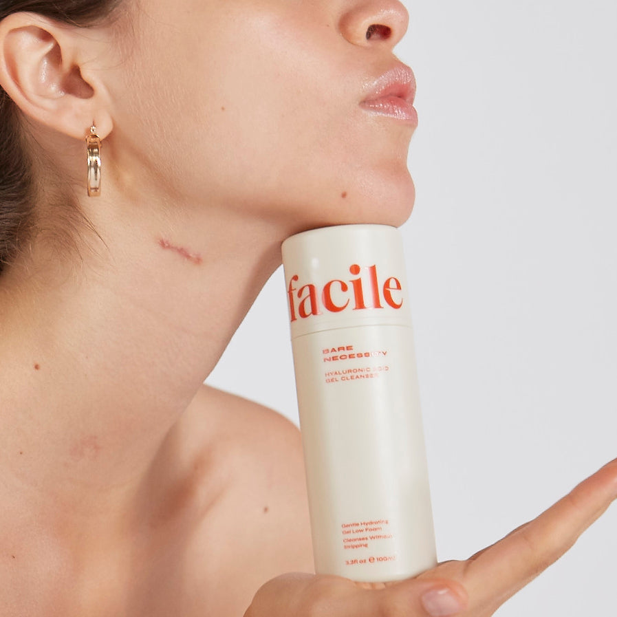 Facile BARE NECESSITY Gel Cleanser — milk + honey