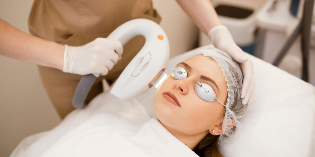 Intense Pulsed Light (IPL) Therapy for dry eyes