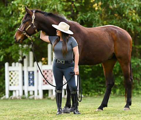 Lindsey in BOTORI Adler breech