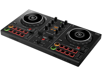 Table de mixage – MediaMarkt Luxembourg