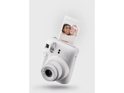 Instax mini Evo : l'appareil photo instantané / imprimante connecté de  Fujifilm