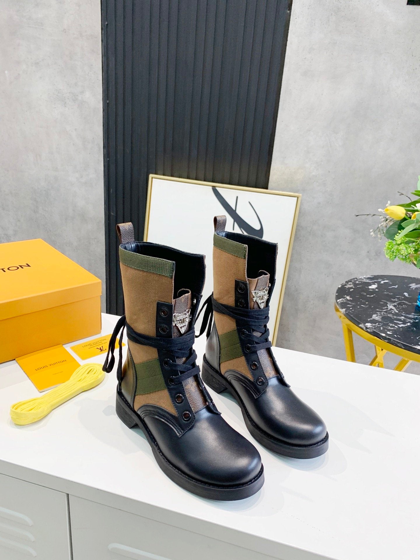 LV Louis Vuitton Women's 2022 NEW ARRIVALS METROPOLIS Boots 