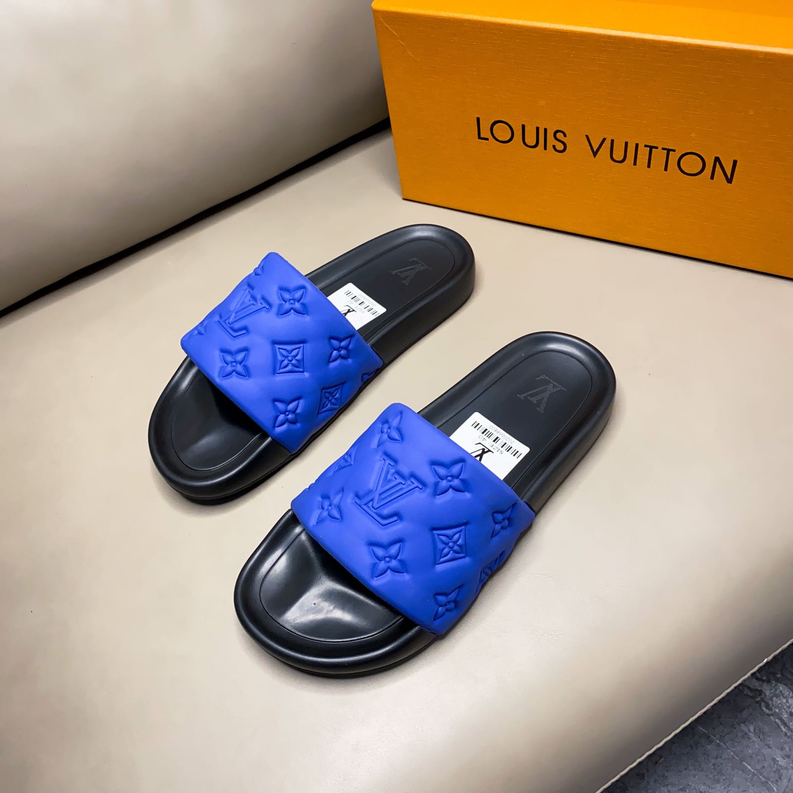 LV Louis Vuitton Men's 2022 NEW ARRIVALS WATERFRONT Slippers