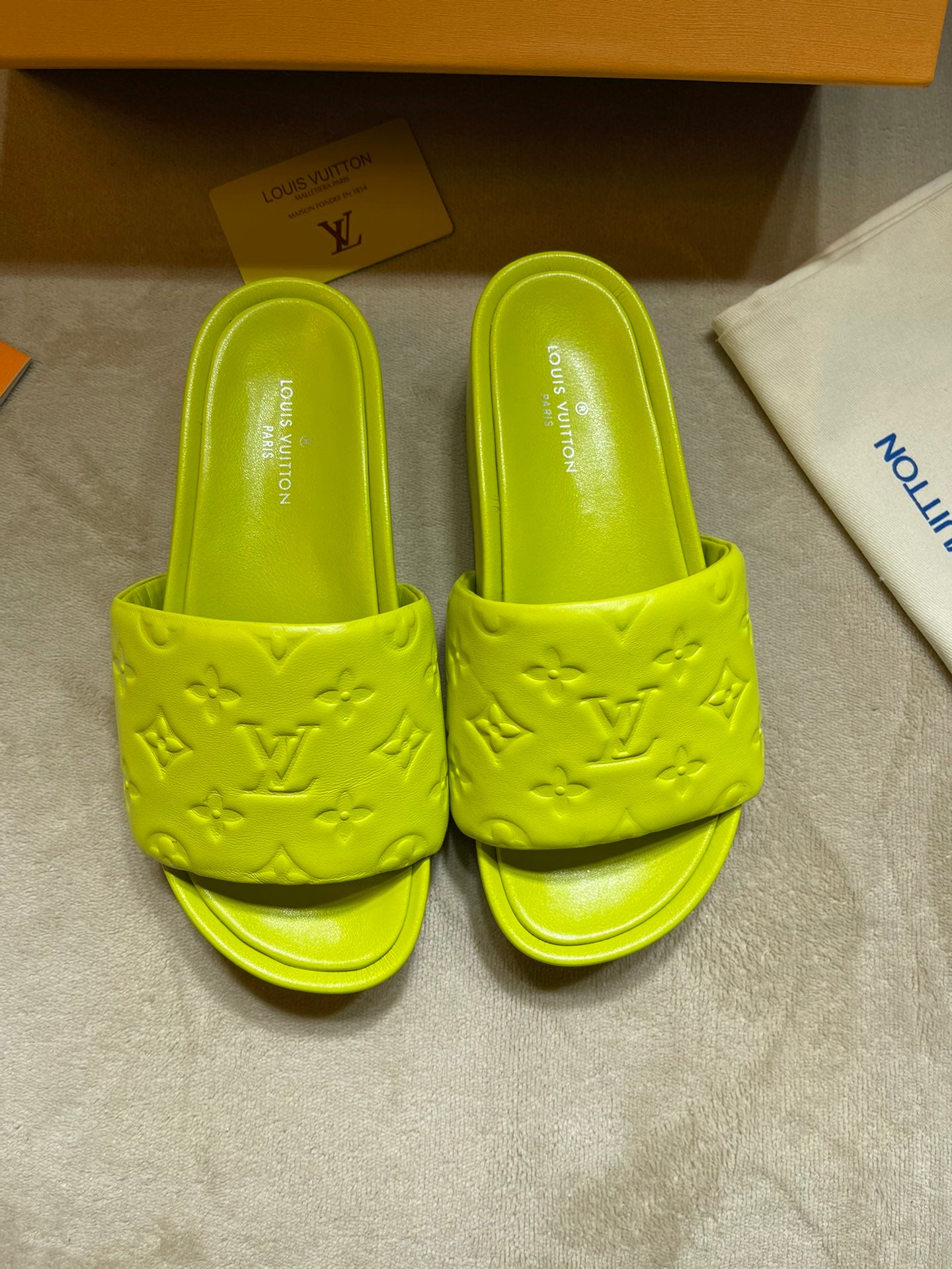 LV Louis Vuitton 2021 NEW ARRIVALS Women's JUMBO FLATFORM Sandals Shoes