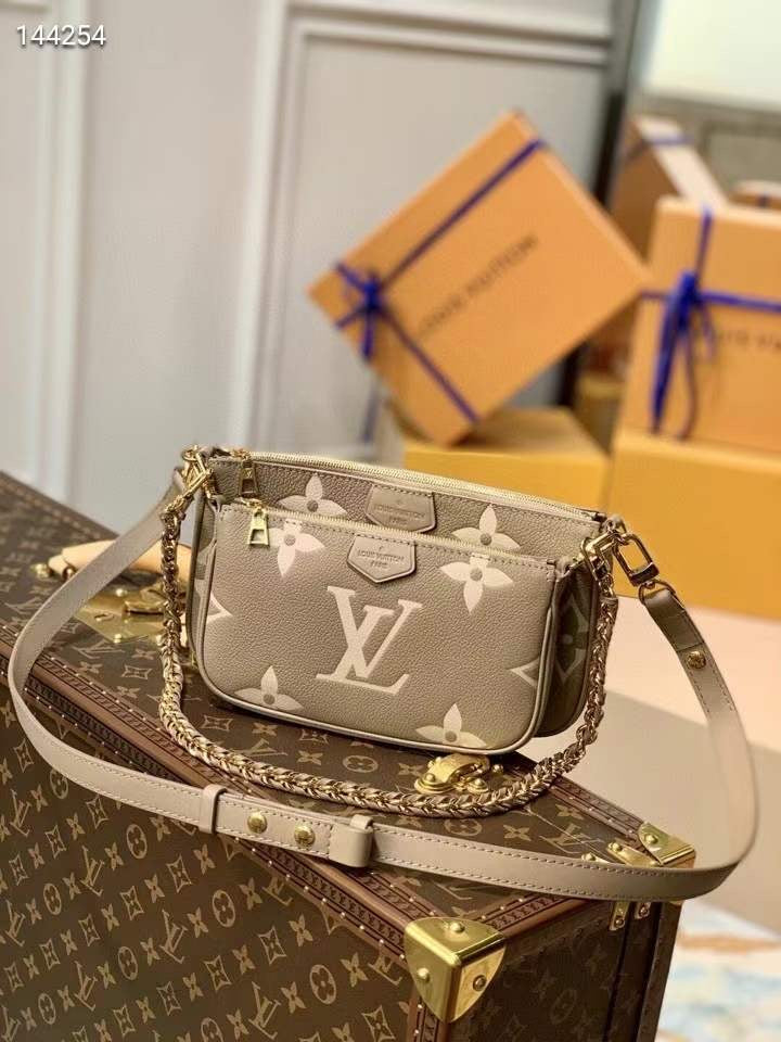 LV Louis Vuitton 2021 NEW ARRIVALS MONOGRAM LEATHER BY THE POOL 