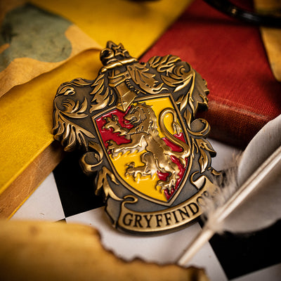 Gryffindor Crest | Harry Potter | Know Your Meme