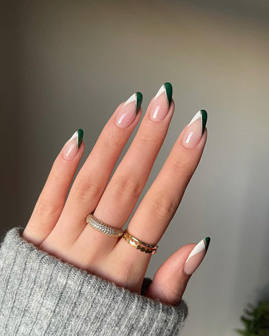 Dark green nails done by me with my own nails : r/RedditLaqueristas