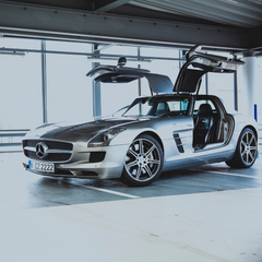 Mercedes-Benz SLS AMG