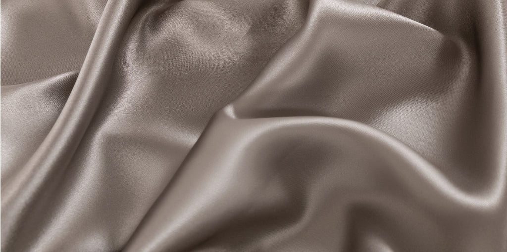 What is Silk and Why is it Good for Pajamas?