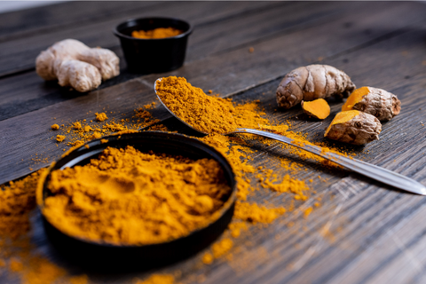 Turmeric helps to reduce acne problems
